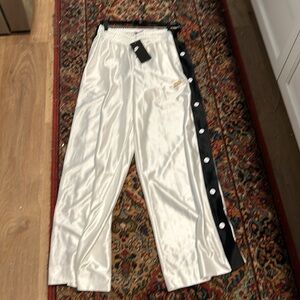 Nike NWT Women's Tear Away Loose Fit Pants White with black stripe Size M